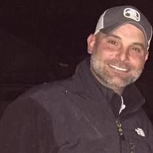 Meet your Posher, Dennis